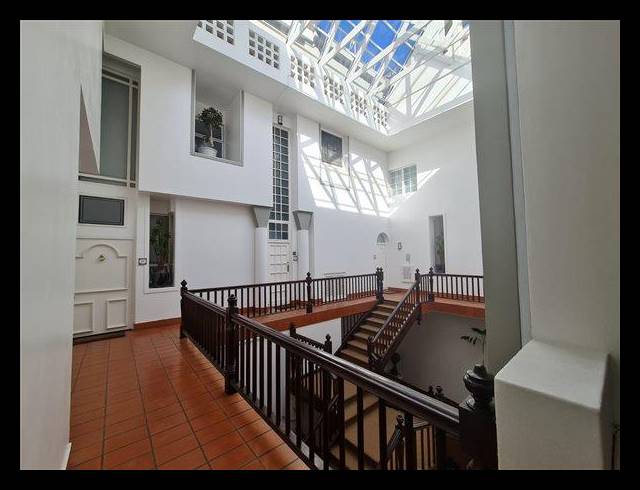 2 BEDROOM APARTMENT FOR SALE IN ESSENWOOD